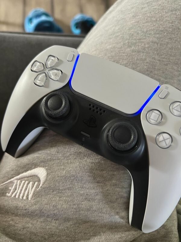 Descubre los Joysticks PS5 en Colores Especiales